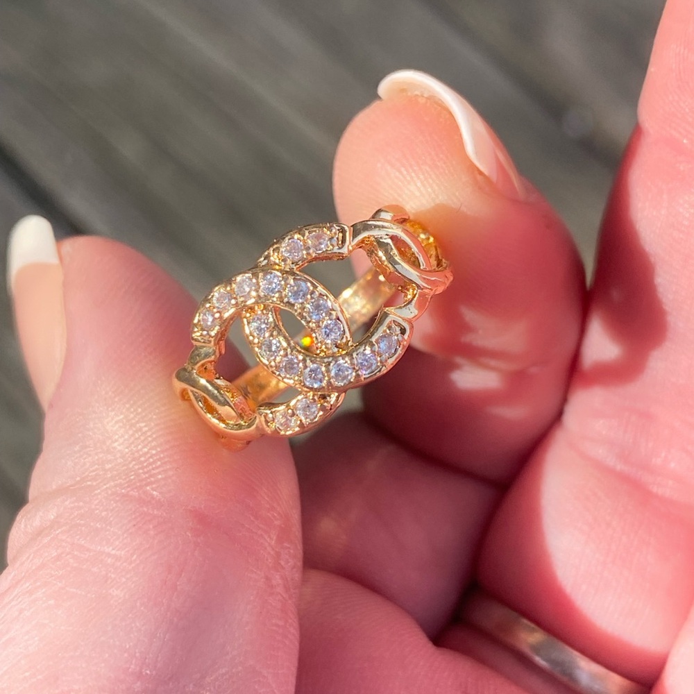 Designer Luxury Crystal Ring ✨ - Picture 9 of 14
